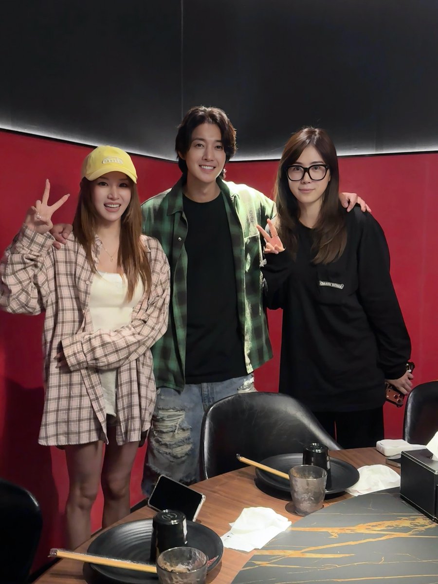 KatyKHJL's tweet photo. Finally see you, childhood friend! ☺️😘🫰🫶💚💚

Thanks for sharing

#KIMHYUNJOONG
#キム・ヒョンジュン
#김현중 #金賢重 #HENECIA https://t.co/T88wTXfiaA
