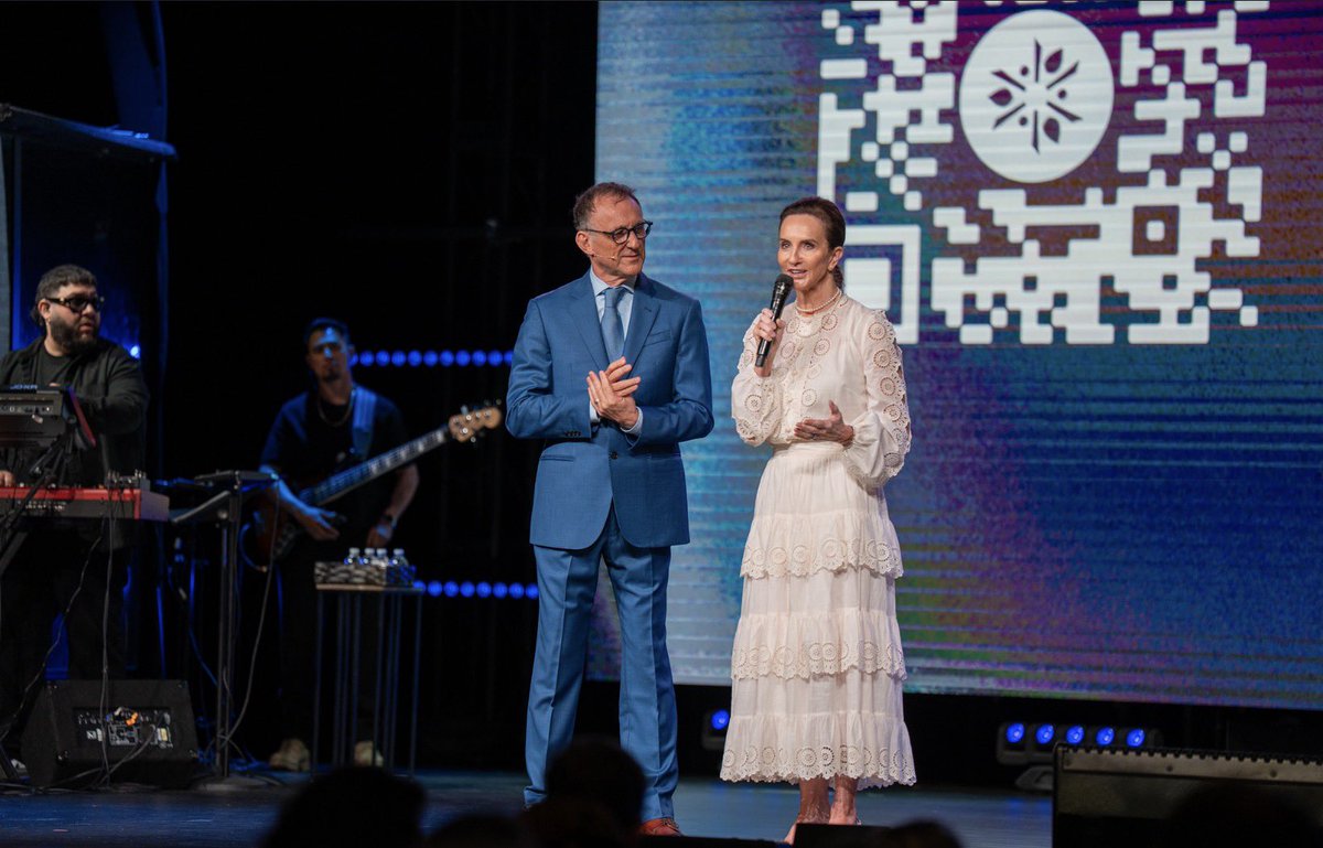 ThePCDRandy's tweet photo. Denise and I can’t wait to see you Sunday at https://t.co/BOCMItNW4C Southwest.  I’ll be preaching and singing and praying for you at all of our locations. “The Gospel of Mark”- what does worship mean? https://t.co/HB875n4vVv