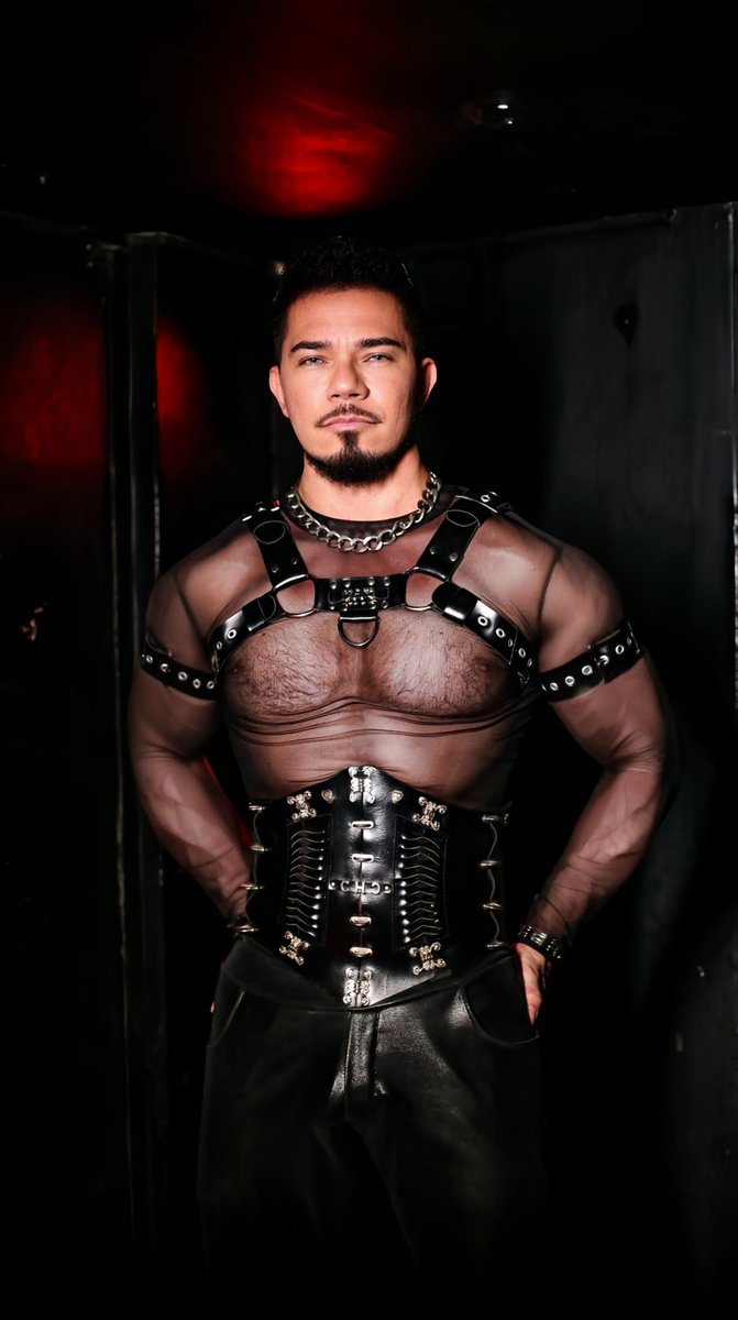 RodrigoHukk's tweet photo. #Leather #fetish

@chcacessorios https://t.co/19osmpkmy9
