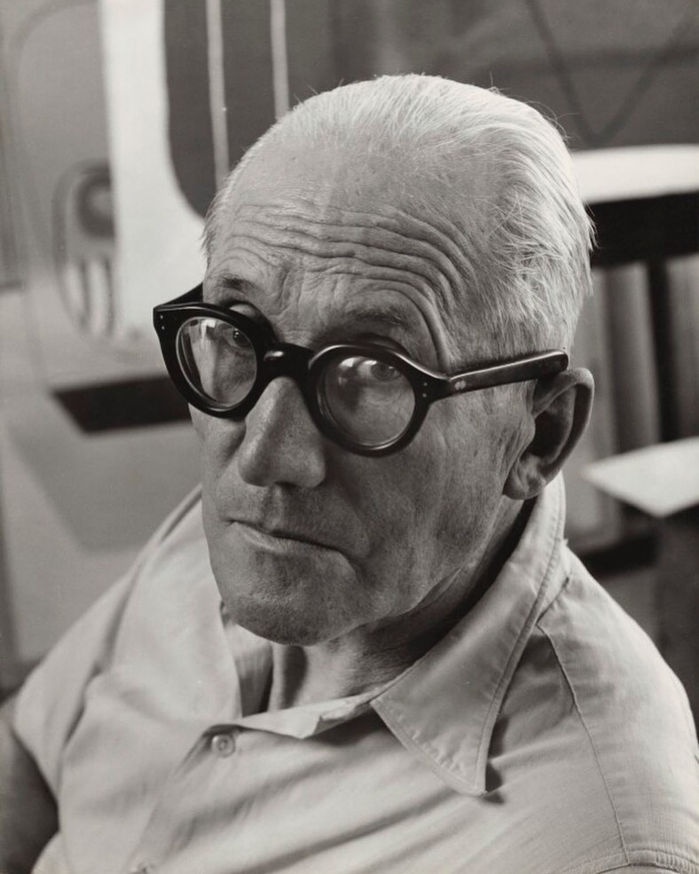 thereal_le5cb6's tweet photo. Le Corbusier, circa 1930 — around the time construction began on Villa Baizeau in Tunisia. https://t.co/q9YvFexjbl