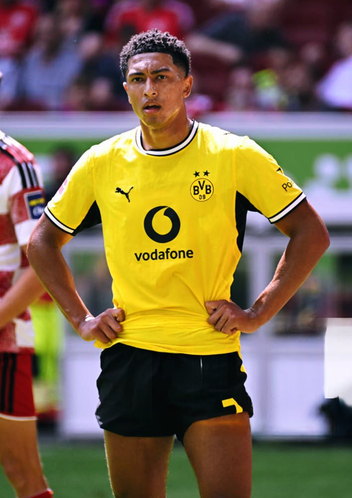 jb7updates's tweet photo. Jobe today against Düsseldorf. 📸💛 https://t.co/SPD7s2ULJV