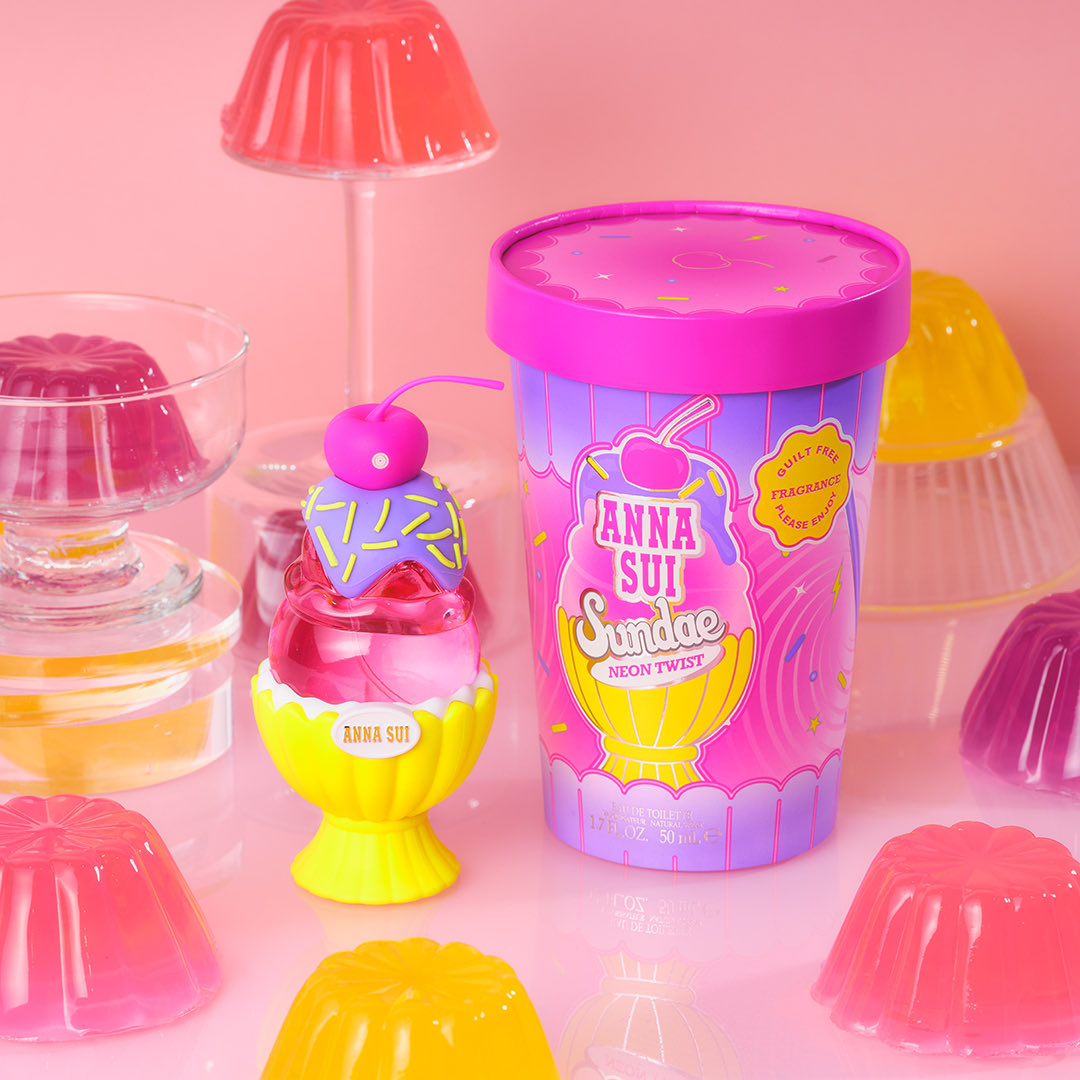 annasui's tweet photo. The Anna Sui Neon Twist fragrance combines bright notes of guava and grapefruit with playful musk and amber for a delicious summer scent. https://t.co/wRXUx1aQzw