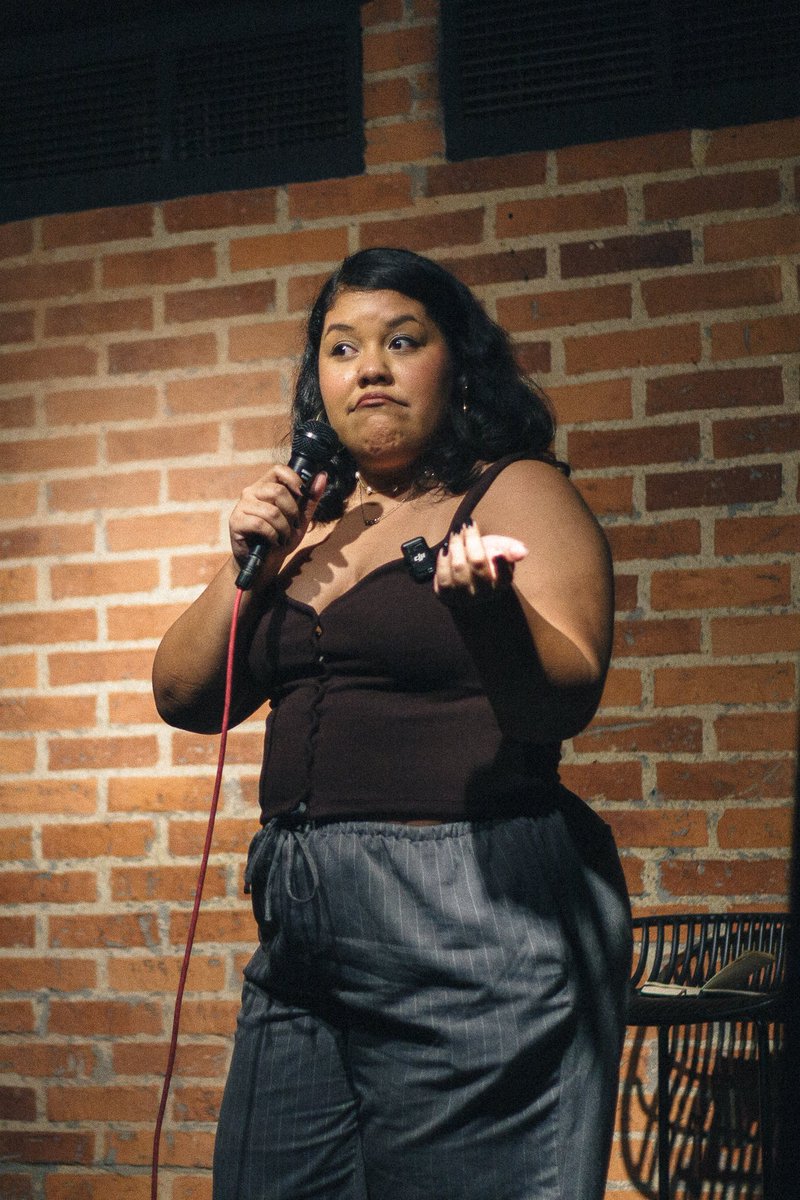 _carlacra's tweet photo. Empezó la gira de Poly Díaz en Venezuela y tengo el honor de ser parte de la producción y del show 👯‍♀️

Vayan a ver comedia, especialmente comedia hecha por mujeres. El 50% de lo recaudado será donado a víctimas del terremoto ❤️‍🩹🫂🇻🇪 https://t.co/ua7YiYdB2D
