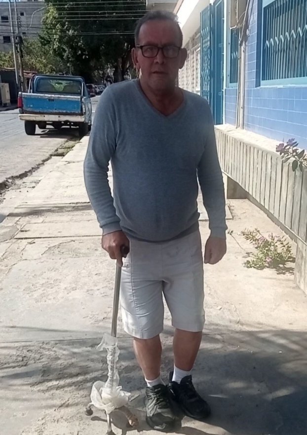 N0cre0ennadie25's tweet photo. Buenas tardes

Sí no insisto no tomo medicamento ni como

Ruego tu ayuda

Banesco
04126060544
6912365

Sano trabajaba como burro
1er ACV resolvia
3er ACV  invalido https://t.co/4kdtotkc7A