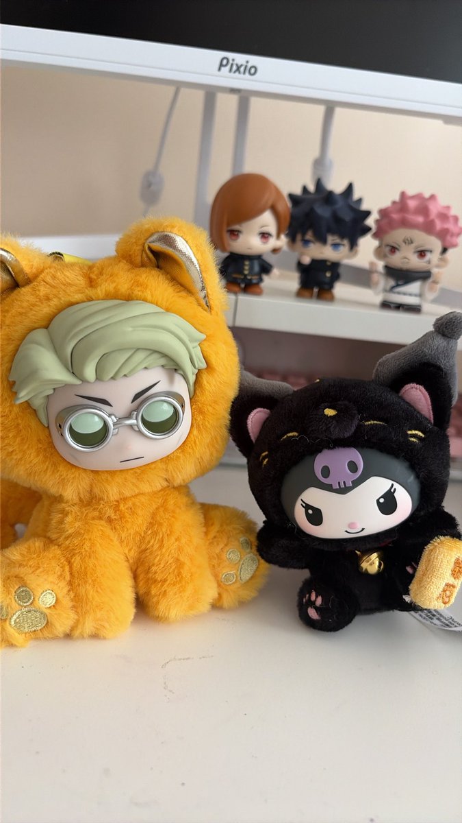 kaitkurates's tweet photo. i have a new obsession with blind boxes https://t.co/aqk7jSlncI
