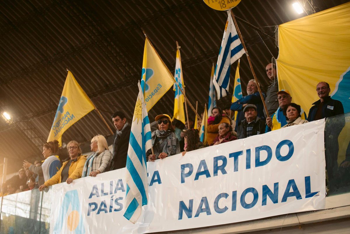 JavierGarcia_Uy's tweet photo. En este Congreso Nacional de @alianzapaisuy, compañeros y militantes de cada rincón del Uruguay comparten sus realidades, desafíos y propuestas.
Porque las mejores decisiones nacen de escuchar a la gente. https://t.co/8hXMcdKsAj