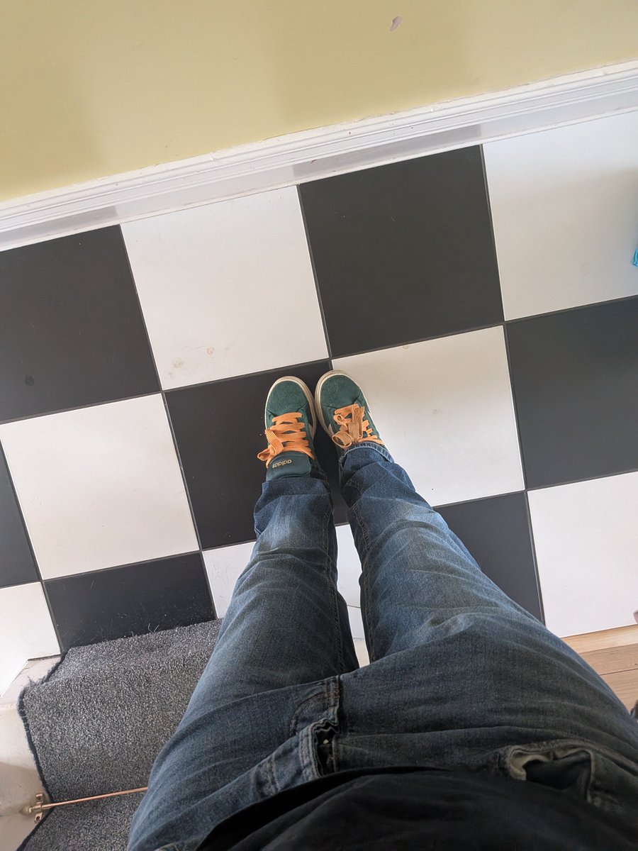 1mstrvmaxxing's tweet photo. THIGH GAP NEARLY THERE https://t.co/3CURhPlH8Y