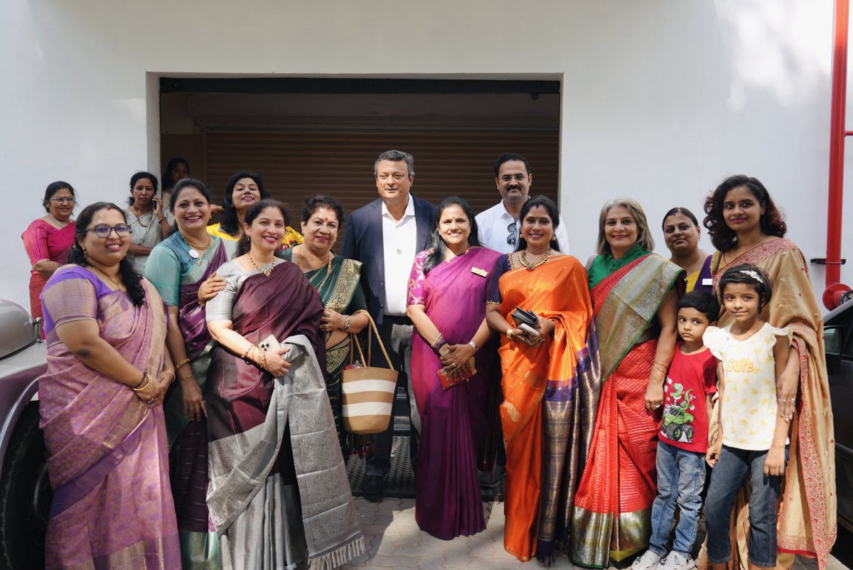 meena_cbe's tweet photo. Grateful to Join  Rotary District 3206’s First District Anns Meet held at SNR Conference Hall, Coimbatore. An inspiring day filled with fellowship, meaningful connections, and a shared vision of serving the community. Grateful for the opportunity to be part of this wonderful gathering.

Service Above Self.

#rotary #coimbatore #meenajayakumar #socialservice