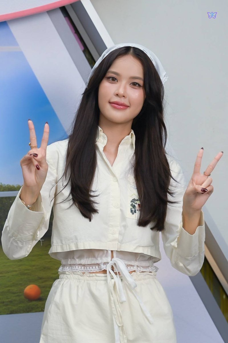 MOBYE_Fanbase's tweet photo. งานวันนี้สนุกกันมั้ยทุกคนนน เต็มอิ่มกันเลย✌️

#MOBYE 
#MOBYE_HAPPYปิ้งDAY https://t.co/69AJkepOHR