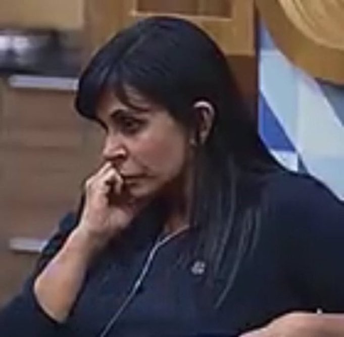 newromantzcs's tweet photo. estou há mais de 32 horas sem dormir https://t.co/0LFTrvJfTt