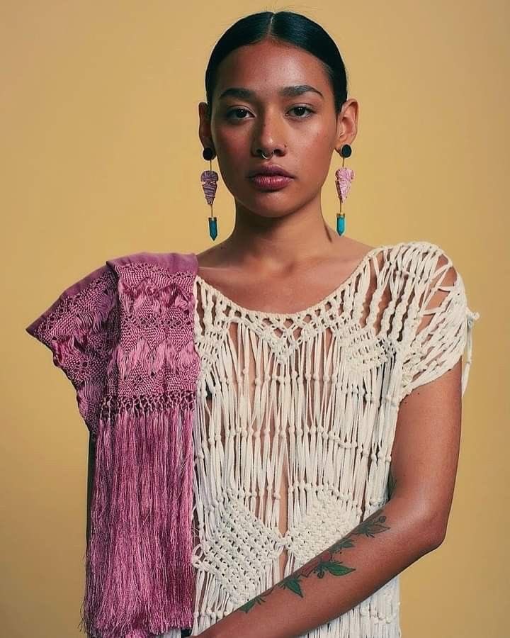 starswredible's tweet photo. ya dejen de incluir mayormente a personas blancas para tratar de convencer a otros que esa belleza “representa” a méxico cuando la blancura solo es menos de un 20% de nuestra población https://t.co/6AIR5vsX3Y