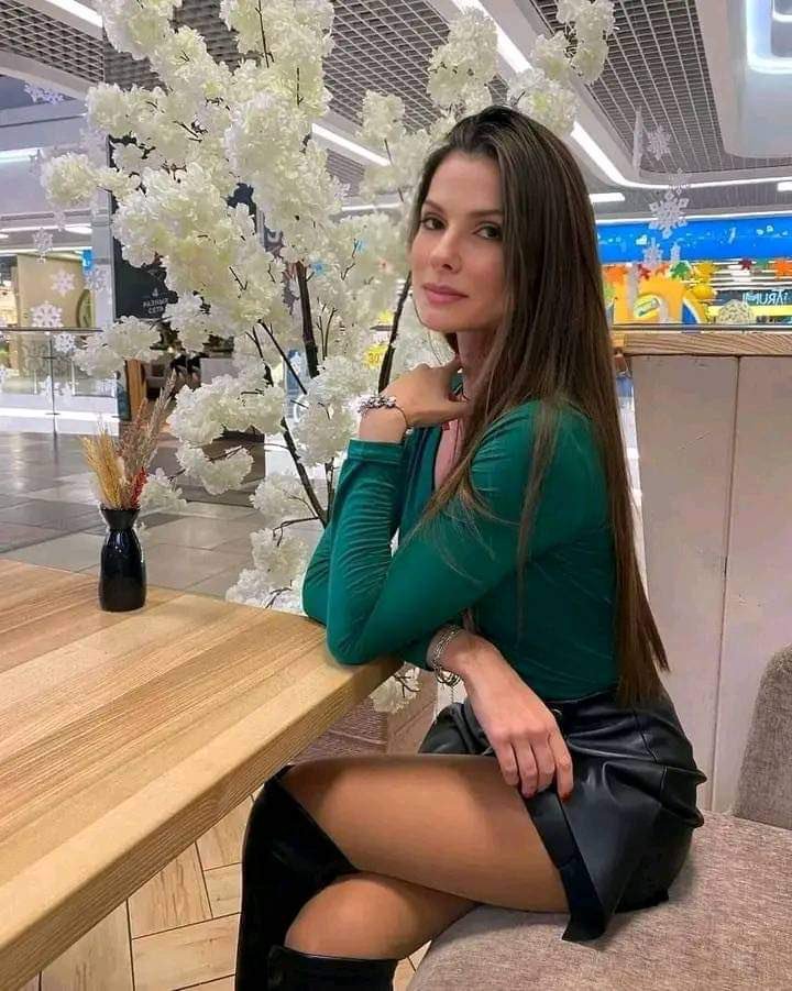 SandraPage1289's tweet photo. 🩷🤍how do I look 👀 🩷🥰 https://t.co/x3SvdBm3ZL