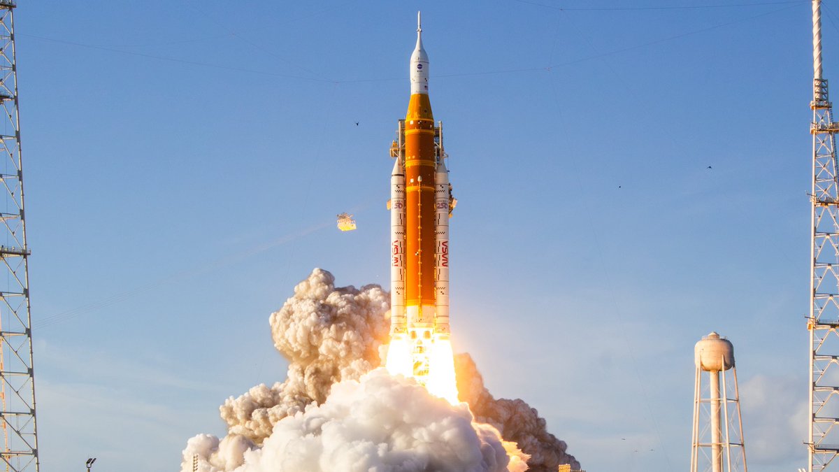 asherbphotos's tweet photo. If you’d like to help support this trip, I do have prints available for purchase on my website of a variety of launch vehicles: https://t.co/AWtNvp7UvH

If you’re looking to help support but not interested in a print, you can do so here: https://t.co/kNQnXApYM3

Any level of support is more appreciated than you know. I’ve been wanting to make this trip for years and I really hope I’m able to make it happen!