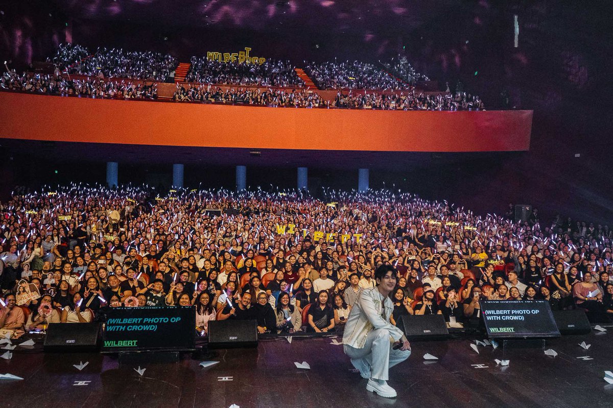 viva_records's tweet photo. Maraming salamat sa lahat ng nagpunta ngayong gabi for WRten by Wilbert Ross day 1! Extended pa ang saya natin hanggang bukas! See you and thank you so much everyone!!! ✨

#WRTenByWilbertRoss https://t.co/MCRkaq7eJi
