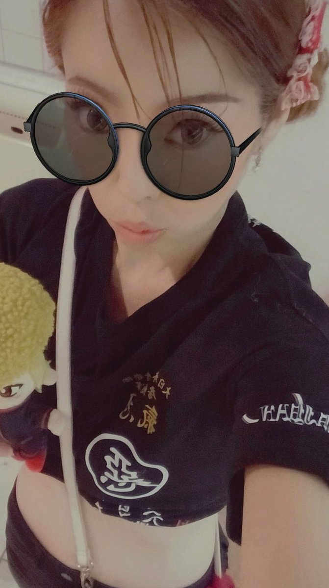 erenece111's tweet photo. てんちゃんとやって神引きしたと思ったら、次はさきニキが神引きしてボコボコにされた😭 https://t.co/MxxLzPUFF7