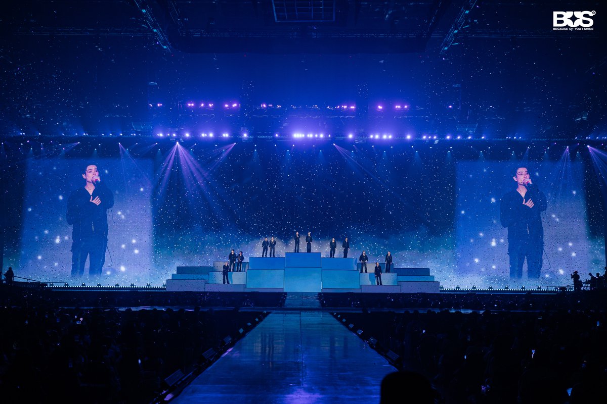 BUS_SONRAY's tweet photo. #BUS_LIGHTASONE_D2 จบลงอีกหนึ่งวัน 💙
ขอบคุณทุกคนที่มาเติมเต็มวันนี้ให้พิเศษมาก ๆ
ได้เจอทุกคนทีไร เหมือนได้ชาร์จแบตให้พวกเราทุกครั้งเลยครับ 🫶🏻
พักผ่อนกันให้เต็มที่ แล้วมาเจอกันอีกครั้งในวันสุดท้ายนะครับ ✨ (1/3)

#BUS_LIGHTASONE
#BUSbecauseofyouishine https://t.co/OGT6UKDWyh
