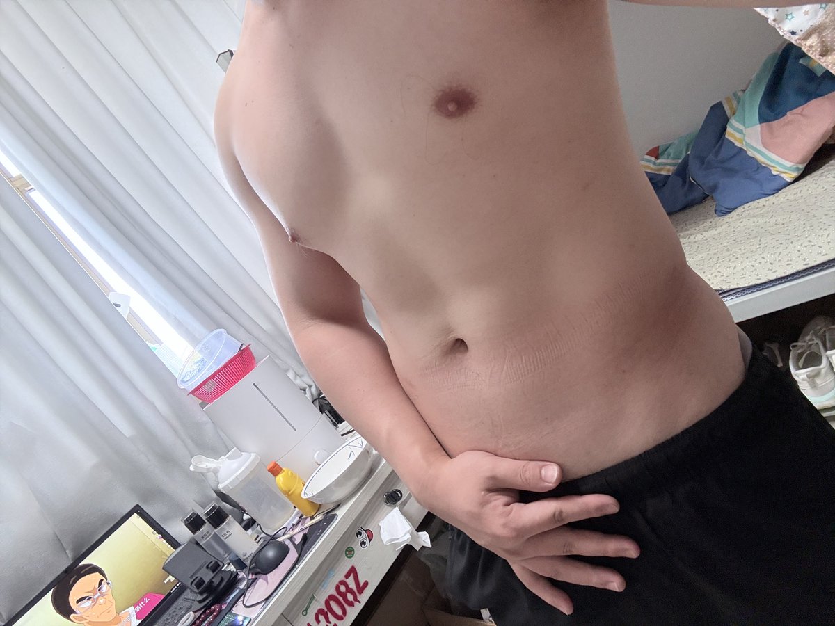 shinelikeflower's tweet photo. 男 郑州 02 https://t.co/HcmD332okT