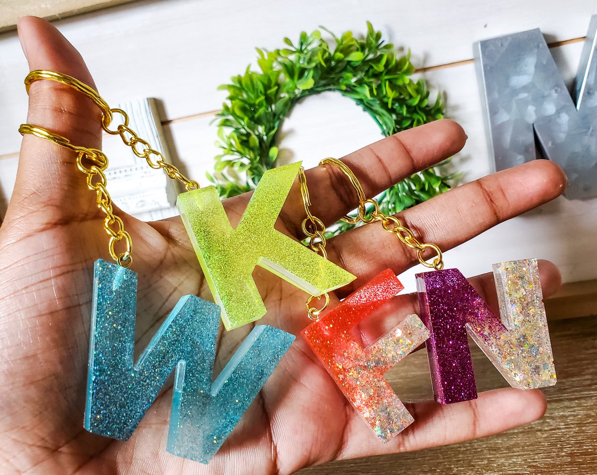 MinimalAbstrac1's tweet photo. The colors of Summer ☀️🌈✨️🍀
https://t.co/ULq2XcZYoo
#etsygifts #handmadehour #uniquegifts #giftsforfriend #giftsforkids #womaninbizhour #CraftBizParty #SummerMood #Summertime #ColorPop #Rainbow #personalizedgifts #Accessories #Stylish #SaturdayVibes #WeekendMood https://t.co/VUMSYQhfcb