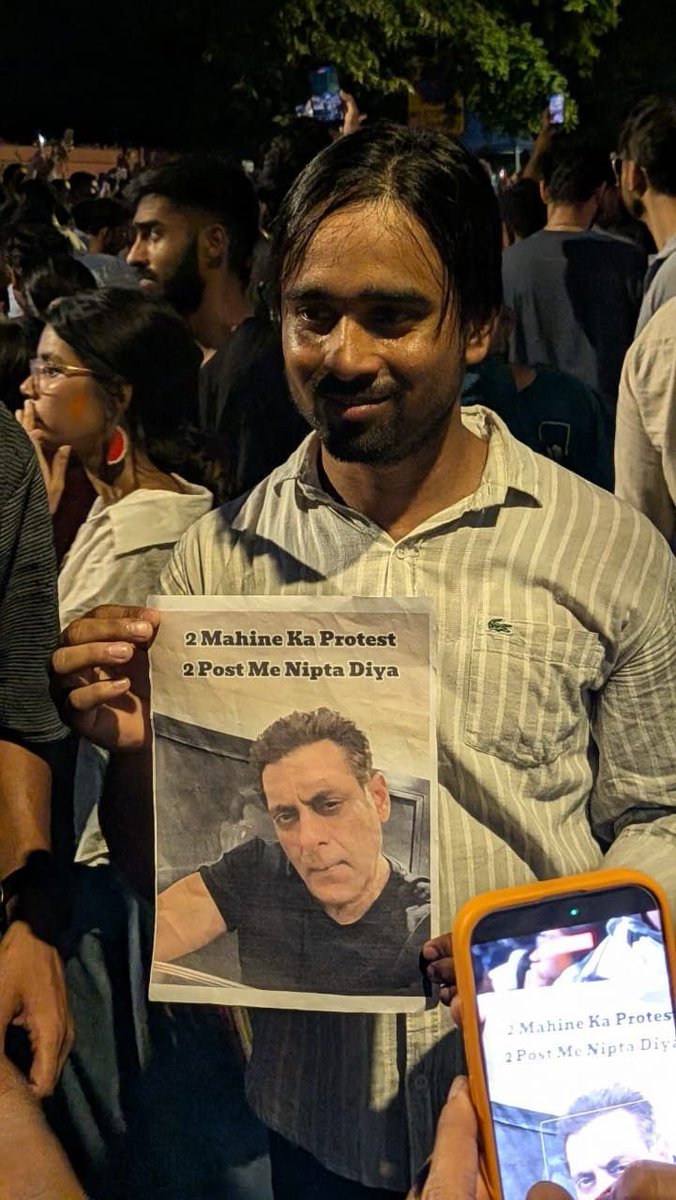 ibeingxpasha_'s tweet photo. Bro #SalmanKhan's PR is on another level man. Everyone's using his quotes now. At this rate, don't be surprised if even Modi ji tweets in his favour. 😉 https://t.co/09j8GIouJw