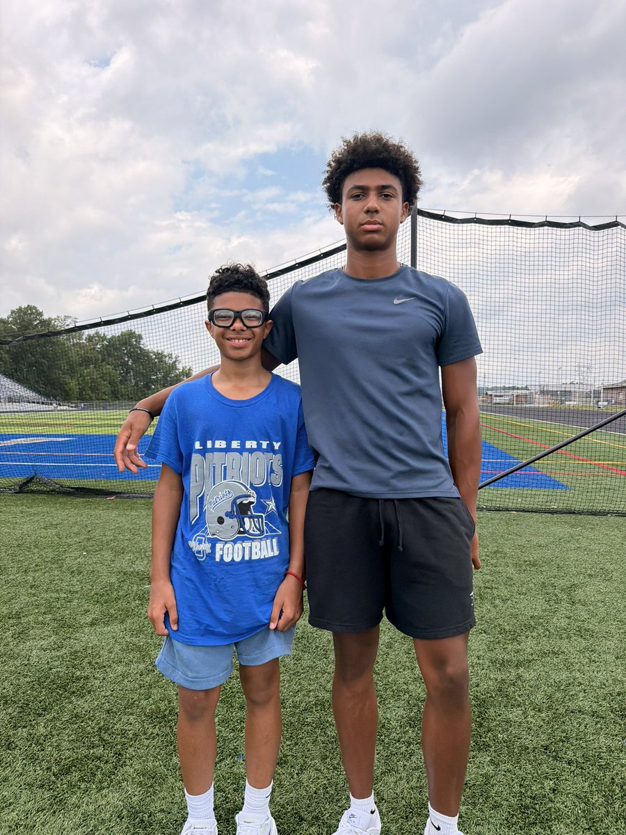 KaiDeF6's tweet photo. Great week at the Liberty Youth Camp being able to coach the Future Patriots. Especially proud of my little bro, Oliver DeFilippo. He showed out and won awards for broad jump and 5-10-5 💪🏽 https://t.co/e94rOFcIxb