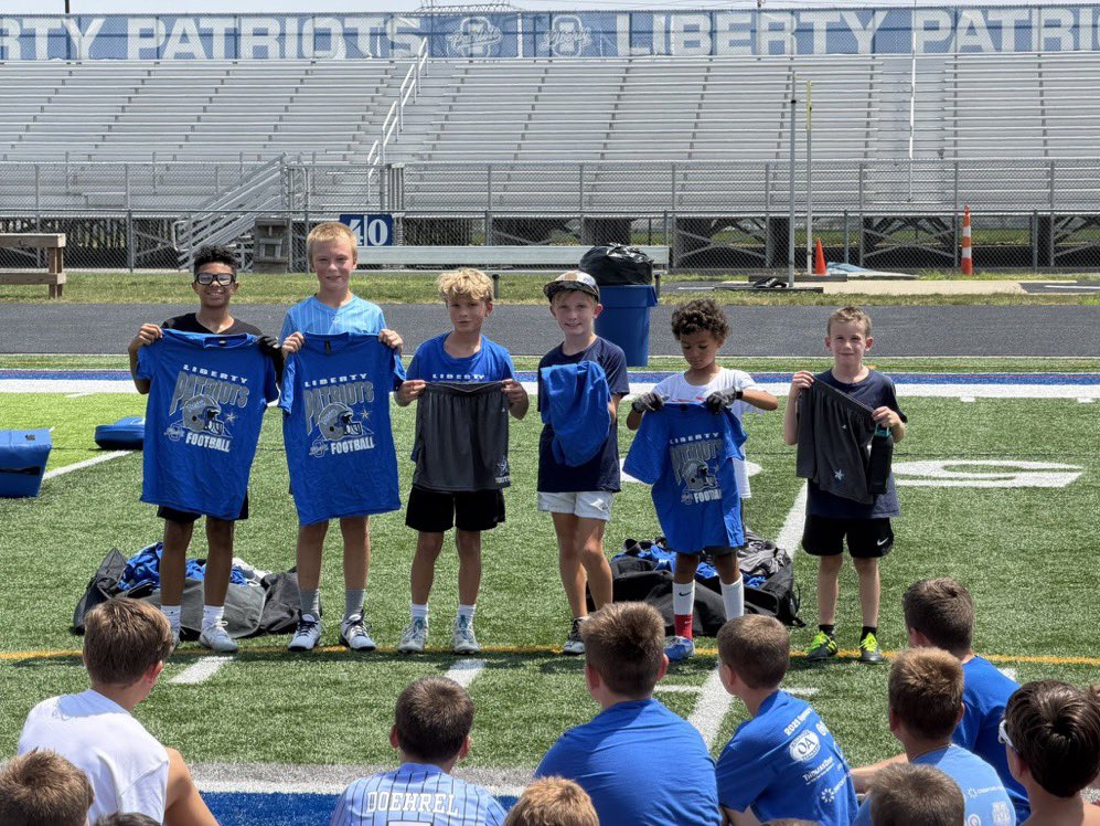 KaiDeF6's tweet photo. Great week at the Liberty Youth Camp being able to coach the Future Patriots. Especially proud of my little bro, Oliver DeFilippo. He showed out and won awards for broad jump and 5-10-5 💪🏽 https://t.co/e94rOFcIxb