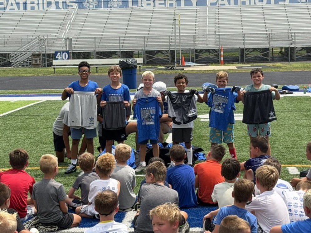KaiDeF6's tweet photo. Great week at the Liberty Youth Camp being able to coach the Future Patriots. Especially proud of my little bro, Oliver DeFilippo. He showed out and won awards for broad jump and 5-10-5 💪🏽 https://t.co/e94rOFcIxb