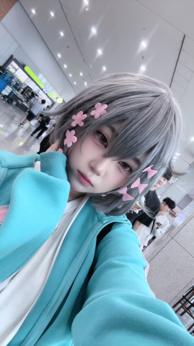 셀 tweet media