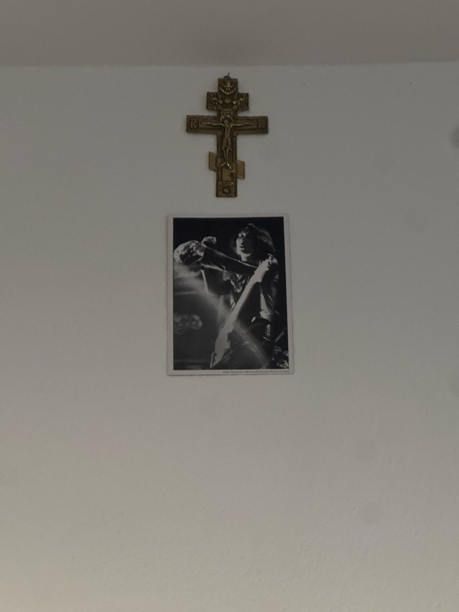 bramoment's tweet photo. i pray to mizutani every morning https://t.co/w6u9Yg3o6B
