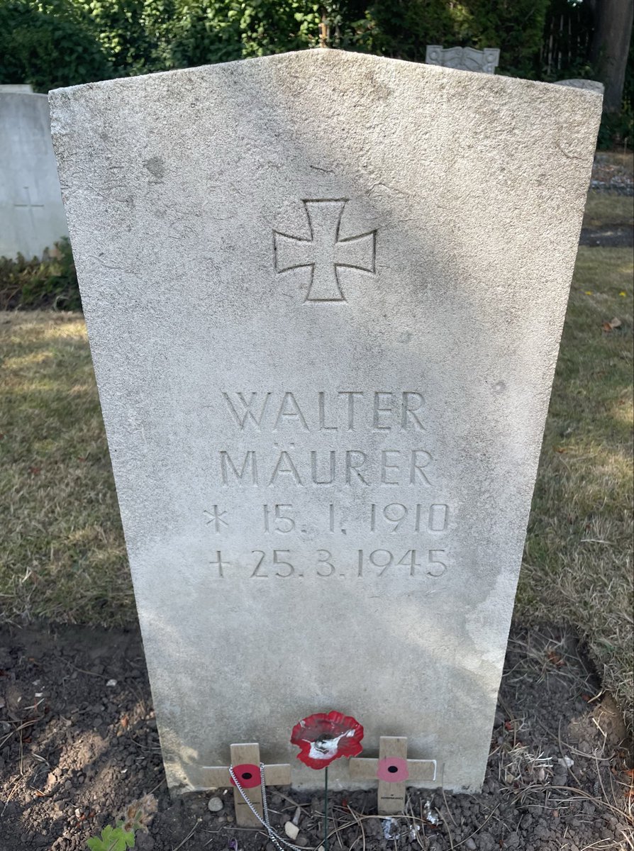 albymarch_alan's tweet photo. Stratford-Upon-Avon Cemetery @Volksbund
K.Hoffmann
O.Müller
E.Nuggel
W.Mäurer
#GermanArmy https://t.co/GJR7W6f5gH