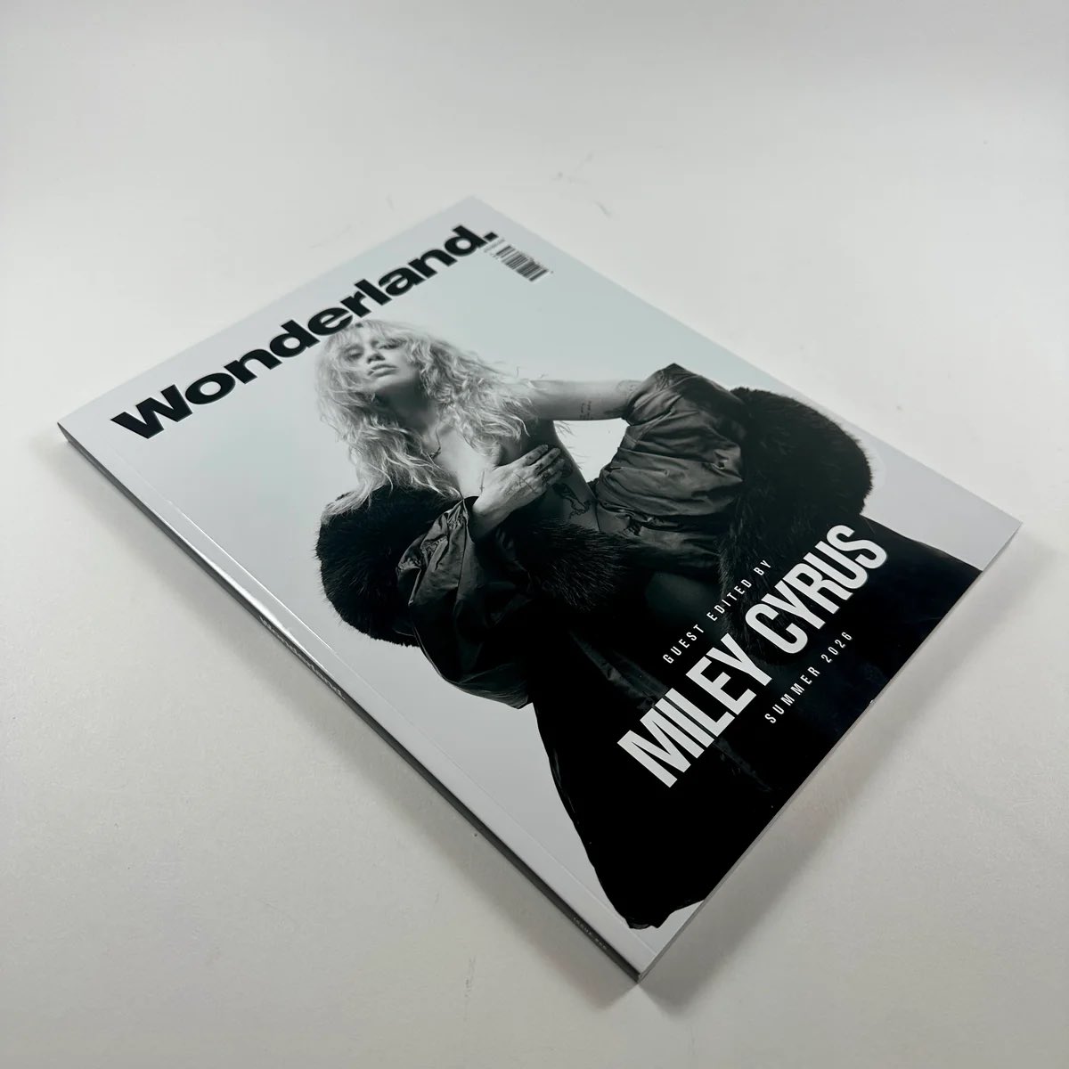 MileyUpdates's tweet photo. The Wonderland Magazine issue with Miley Cyrus was edited by Miley herself. She was invited to curate or oversee the content of that specific issue of Wonderland magazine, rather than the regular editorial staff fully running it. https://t.co/cLKzB08S7W