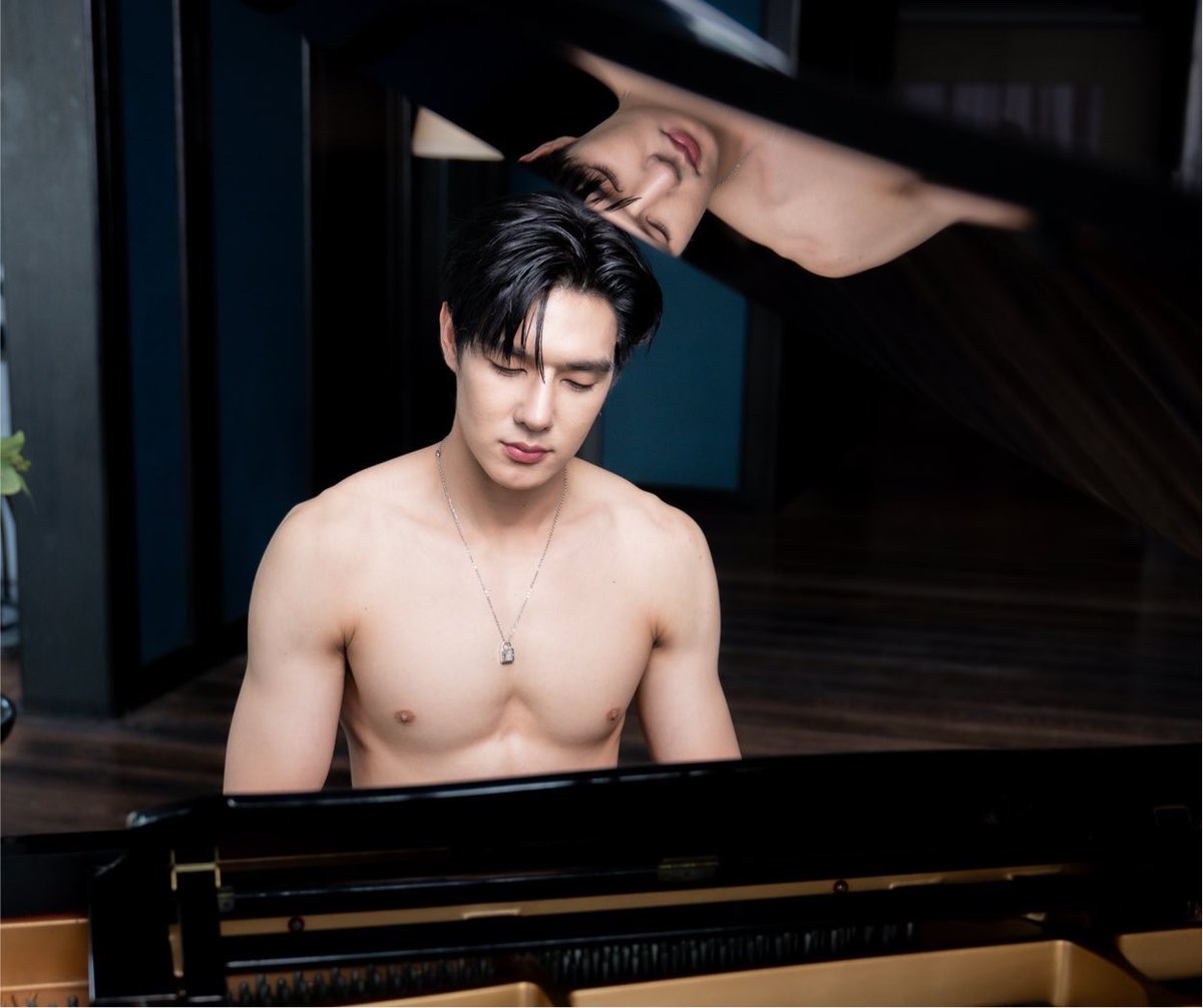 Actzoon's tweet photo. Tee Boonyakait 🥵🫣 https://t.co/NkKmj9k19j