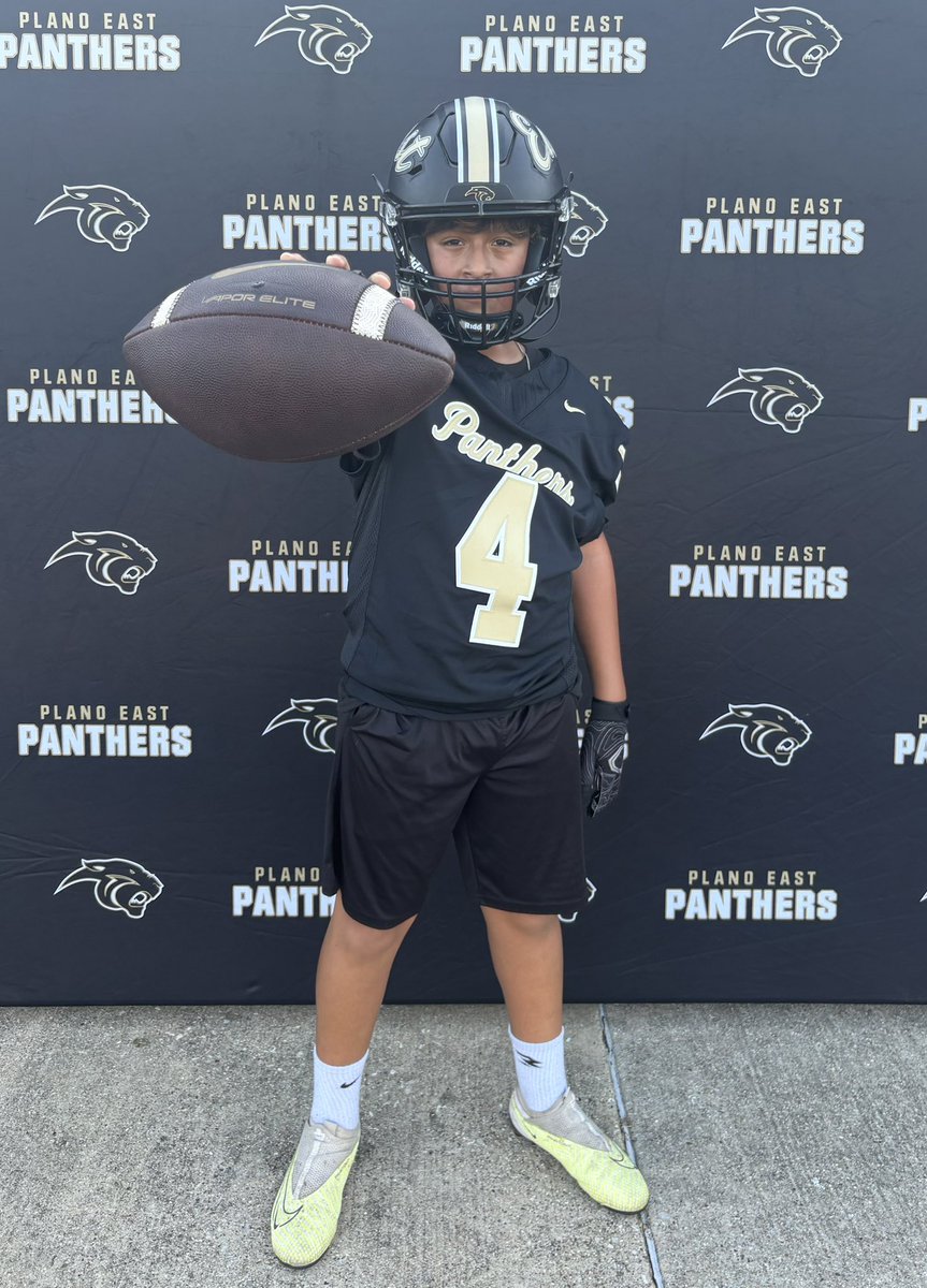 PlanoEastFB's tweet photo. They Came, They Competed, Their Blood Turned GOLD!

Gold Blooded Camp 2026 is in the books.

⚫️🟡🏆

#futurepanthers https://t.co/4fBUGP478K