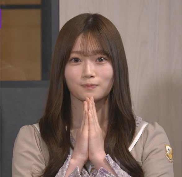 bibouroku_ch's tweet photo. 乃木坂の愛宕心響ちゃん、今流行りのイエベ春の多幸感爆発美女だし絶対みんな好きな顔だから早く世間に見つかって欲しい՞ɞ̴̶̷̥⩊ɞ̴̶̷̥꒱֯💕 https://t.co/H33jsUzigS