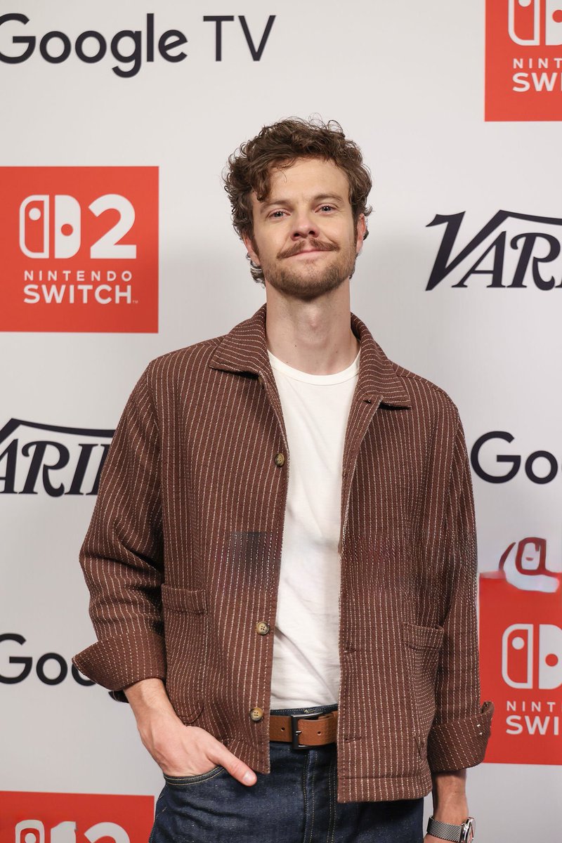 Bestofquaid's tweet photo. Jack Quaid photographed at the Variety Studio at SDCC https://t.co/BT2U8mX7pg