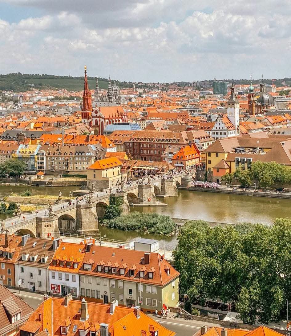 NatureRoot88's tweet photo. 📍Würzburg, Germany 🌞🇩🇪 https://t.co/6M7tznk6Q7