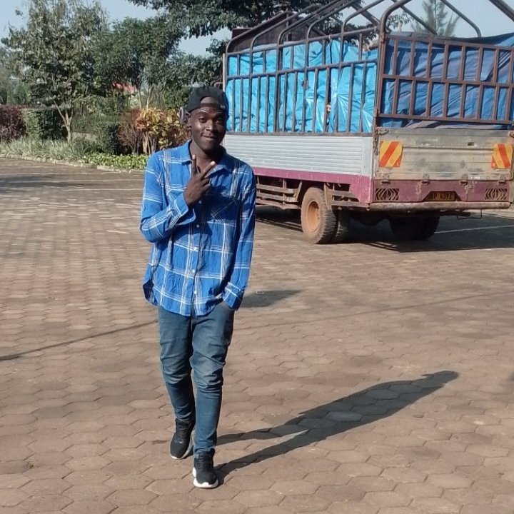 zigafix's tweet photo. Hello everyone.if your living a single life like me say hello to me 🫡🤝 https://t.co/f3Hm6HG6wF
