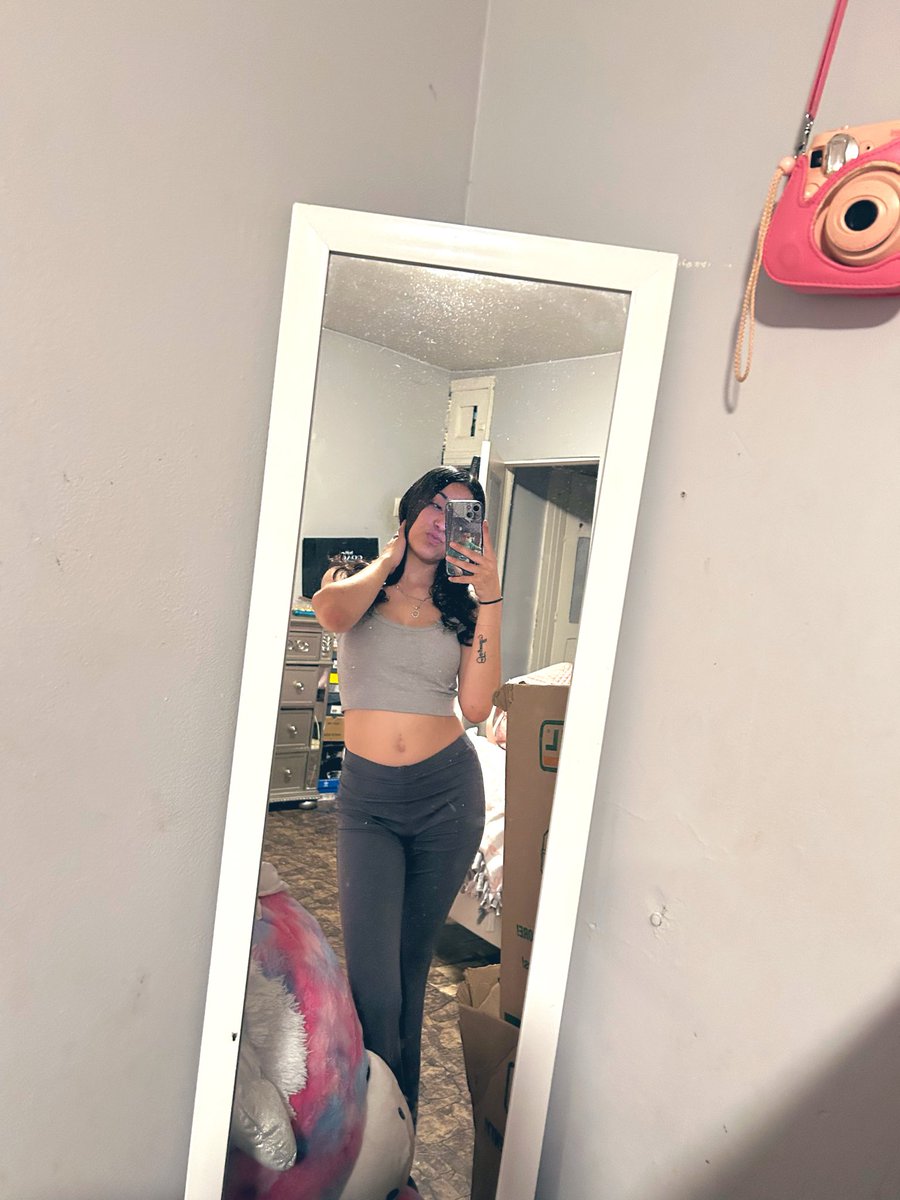 J🦋 tweet media