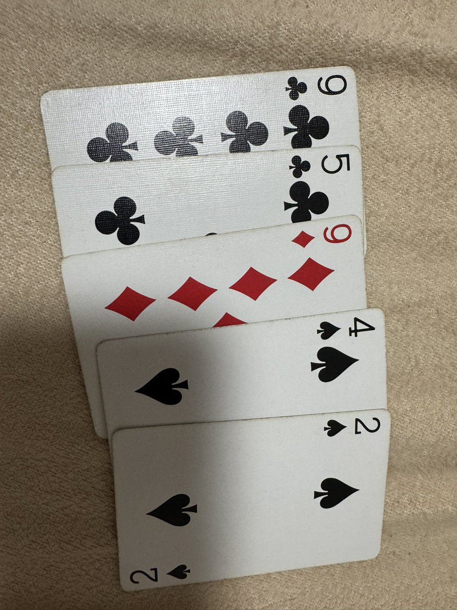 shidax008's tweet photo. ストフラチャレンジ

🃏を除いた52枚のトランプをシャッフルして、上から引いた時、ストレートフラッシュが出たら勝ち
※1日4回まで

6日目【さよーならまたいつか】 https://t.co/Hb6EufwNBd