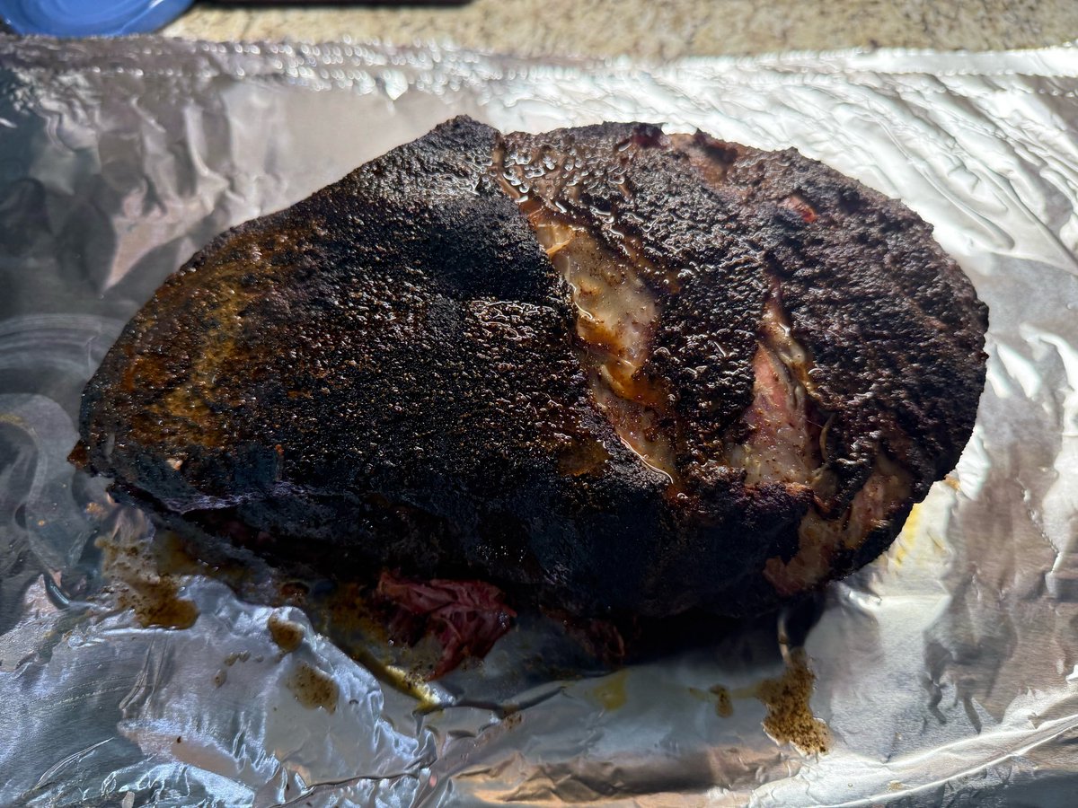 jrogers329's tweet photo. Cooking a little #BBQ today.  Some before and after shots.  Wrapped and in the cooler resting.   #pulledpork https://t.co/h9ElQFM85B