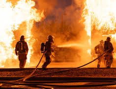 JL_Reichmann's tweet photo. À vous, tous les Sapeurs-Pompiers et militaires de France. 
Il est des métiers qui ne se choisissent pas seulement avec la raison, mais avec le cœur. Le vôtre en est le plus bel exemple. Votre engagement dépasse le simple devoir : il est un acte d’humanité.
#pompiers #militaires https://t.co/JSTEA6p41f
