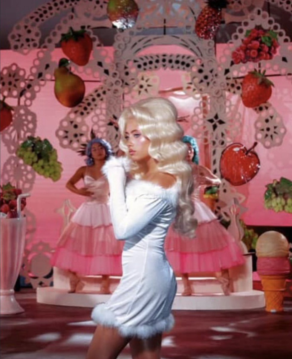 bondienation's tweet photo. Happy 1 year of ‘No One’ by Remy Bond 🍓🩰 https://t.co/mLPtJZvgOQ