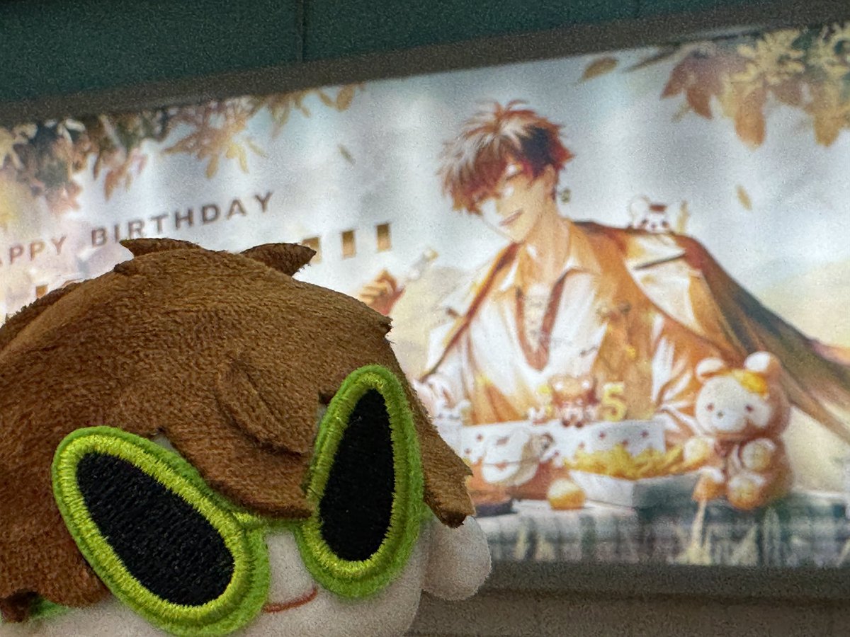 0103_ru's tweet photo. 趁搭車之前帶老熊拍照
#2026克克米伊誕生祭
#米路是為了遇見你
#向���伊心 https://t.co/Rhx4qWT24x