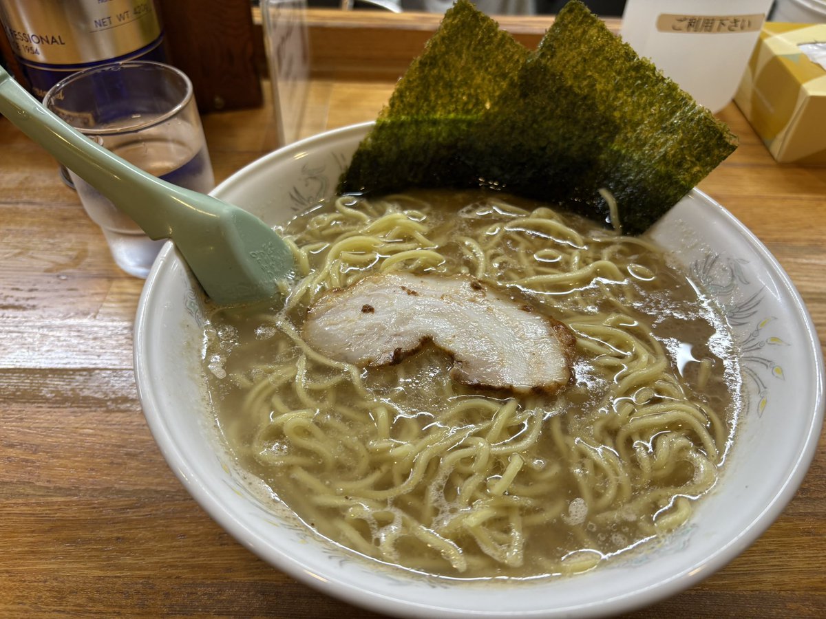 off739vrc's tweet photo. 〆のラーメンは最高っていう話 https://t.co/2uMDeYeK4W
