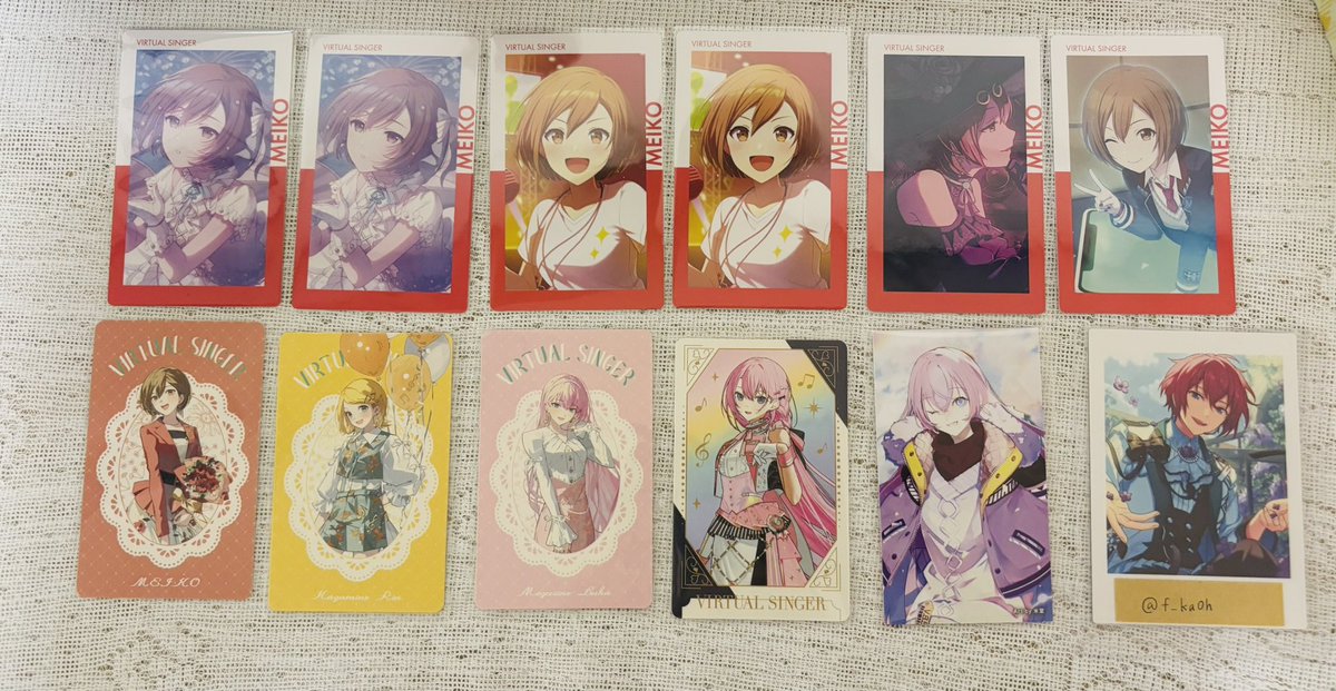 f_ka0h's tweet photo. 【交換・譲渡】プロセカ エピカ グリ缶 グリカ ウエハース セカライ 箔押し 色紙

譲)画像1~24

求)定価＋送料>同異種冬弥,レン

＊青線譲渡は同数抱き合わせ
＊グリ缶交換の場合はワルリン2冬弥との交換
＊箔押し譲渡はレート額分の抱き合わせ
＊エピカ前後あるものは纏めてお取引
＊赤線は交換のみ https://t.co/puCj1ddfsD