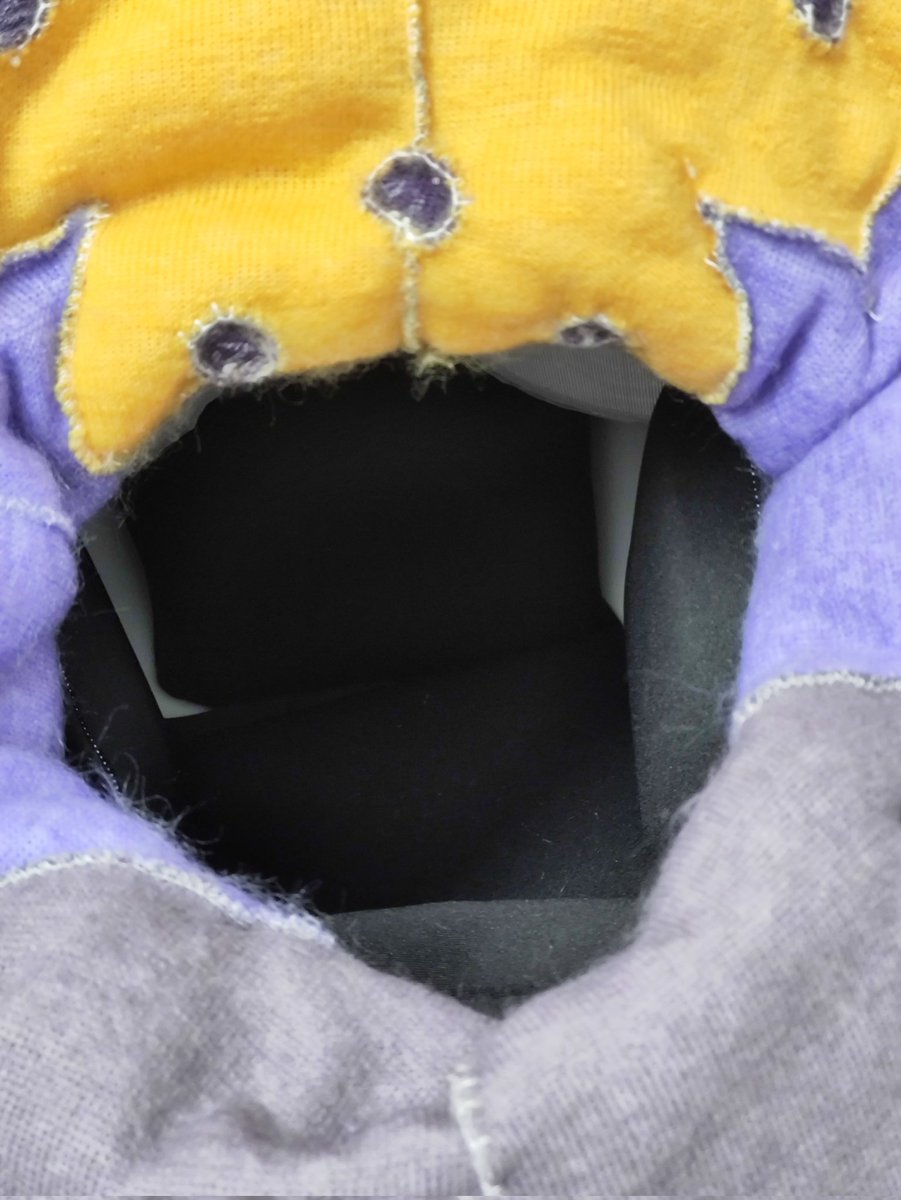 AnTai_08's tweet photo. 🦇The head of a bat only needs 400＄
（Freight not included）
Present a variety of gifts🎁
Head height up to 28
Head circumference up to 62
🔥If you want to buy it, you can chat with me privately.🔥
@TheDealersDen 
#fursuiting #fursuitmaker #fursuit https://t.co/kWoHp2zgBt