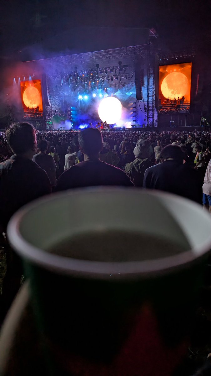ark_528z's tweet photo. すまない.....空きっ腹に酒入れて酔ってしまい、記憶がほとんどないんだ。
音がとにかく良くて音にアルコール入ってたことだけは覚えてる。 https://t.co/zq6Zk5cP4H
