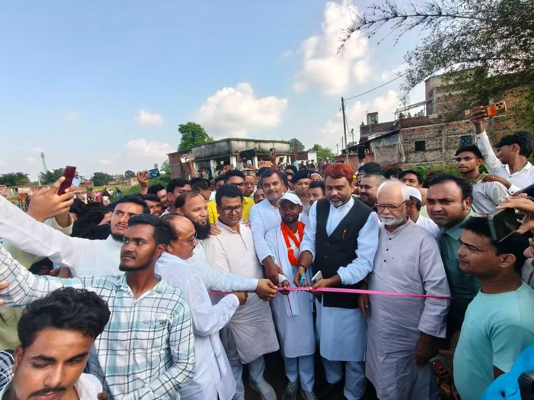 AkhtarulImanMLA's tweet photo. 📍 जमुई ज़िला | झाझा प्रखंड | घोरिकवा गाँव

आज घोरिकवा गाँव में एक सराहनीय पहल का हिस्सा बनने का अवसर मिला, जहाँ जनाब सलमान अंसारी साहब ने अपने निजी फंड से 2-स्पैन पुल का निर्माण करवाया। 
उनकी इस कोशिश से इलाके के लोगों को बड़ी राहत मिली है। एक ओर जहाँ आमजन उनके इस जनहितकारी https://t.co/T3lWxxytxB