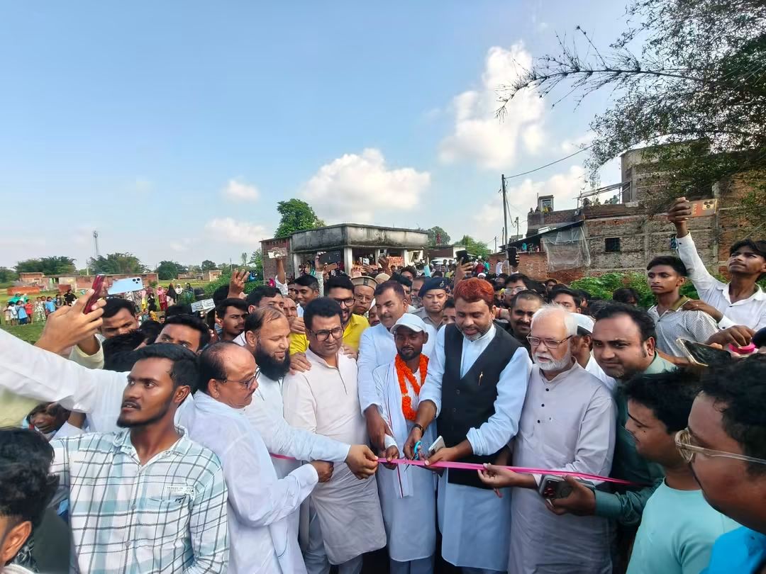 AkhtarulImanMLA's tweet photo. 📍 जमुई ज़िला | झाझा प्रखंड | घोरिकवा गाँव

आज घोरिकवा गाँव में एक सराहनीय पहल का हिस्सा बनने का अवसर मिला, जहाँ जनाब सलमान अंसारी साहब ने अपने निजी फंड से 2-स्पैन पुल का निर्माण करवाया। 
उनकी इस कोशिश से इलाके के लोगों को बड़ी राहत मिली है। एक ओर जहाँ आमजन उनके इस जनहितकारी https://t.co/T3lWxxytxB