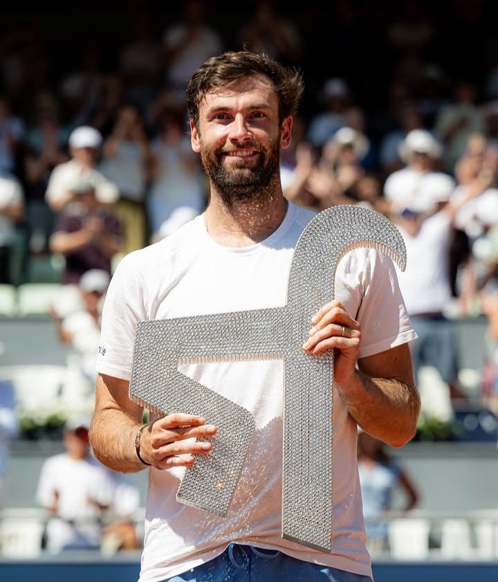 Not_Esportivas's tweet photo. ATP!
Parabéns ao tenista campeão o francês Quentin Halys (🇨🇵) que conquistou o ATP Tour 250 de Generali Open Kitzbühel, conquistando o primeiro título no ano e na carreira
#GeneraliOpen #GO26 #ATPkitz #ATP #ATP250 #Kitzbühel #tennis #QuentinHalys https://t.co/gIHg5K4oDA