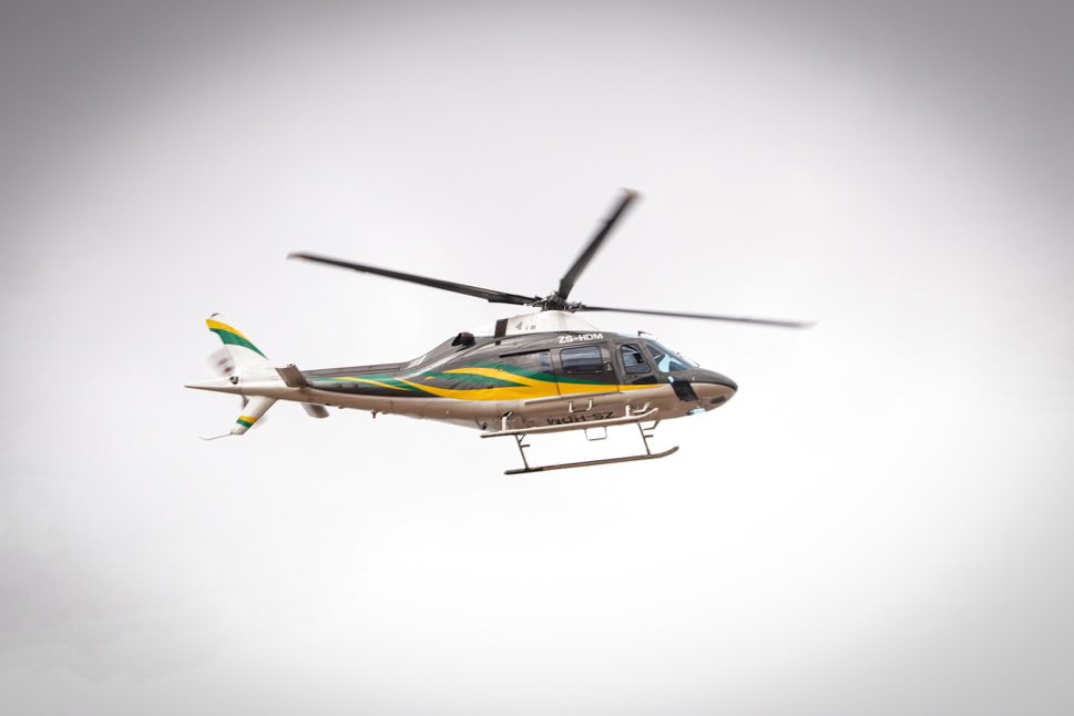 Law7544's tweet photo. ANC hired a helicopter and brand it with ANC colours for a day costed R500 000 😭
While children of sindiso magaqa told ANC has no money to buy then food and clothes for them https://t.co/K0GMogFqrg